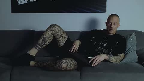 Calvin  online show from 19, 11, 2025