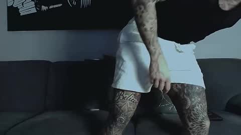 Calvin  online show from 17, 12, 2025