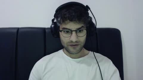 Snapshot of calvinjohnlad chatting on 25, 12, 2024 Calvinjohnlad online show from 25, 12, 2024