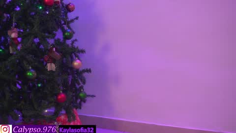 Snapshot of calypso_and_ge1 chatting on 14, 12, 2024 Calypso and Kayla online show from 14, 12, 2024