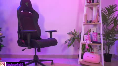 Snapshot of calypso_and_ge1 chatting on 16, 12, 2024 Calypso and Kayla online show from 16, 12, 2024