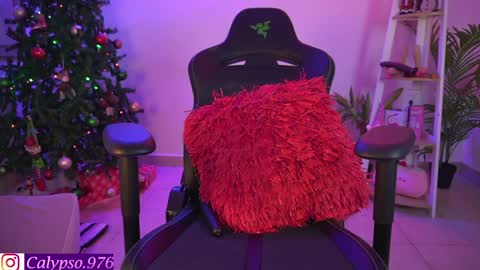 Snapshot of calypso_and_ge1 chatting on 29, 12, 2024 Calypso and Kayla online show from 29, 12, 2024