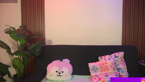 Calypso and Kayla online show from 3, 5, 2026