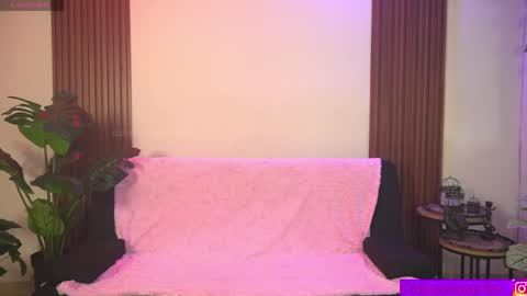 Calypso and Kayla online show from 12, 5, 2026