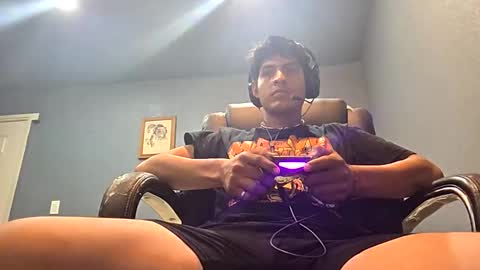 camachochuy1221 online show from 21, 12, 2025