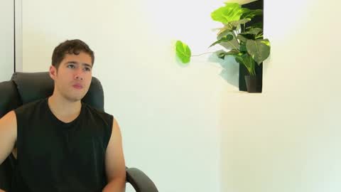 camara110 online show from 3, 11, 2025