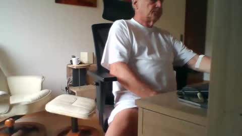 camcologne online show from 19, 11, 2025