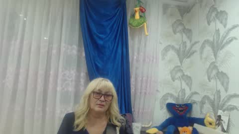 CamDiva1 online show from 16, 10, 2025