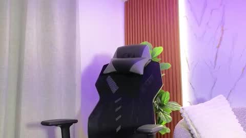 Snapshot of cameronrosee chatting on 1, 10, 2025 Cameron online show from 1, 10, 2025