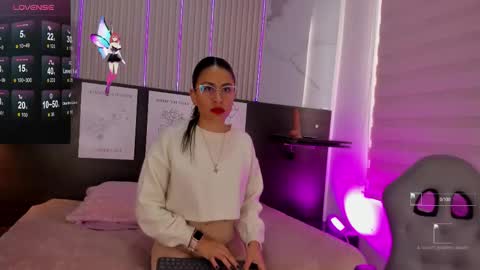 Snapshot of cami_as chatting on 21, 10, 2025 cami_as online show from 21, 10, 2025