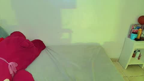 Snapshot of cami_bunnygirlx chatting on 12, 5, 2026 CAMI online show from 12, 5, 2026