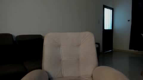   online show from 7, 10, 2025