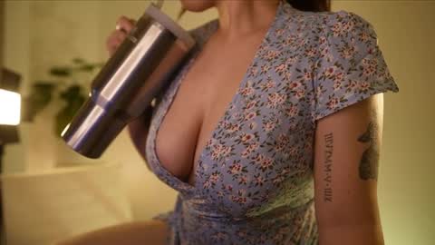 camila   online show from 25, 9, 2025