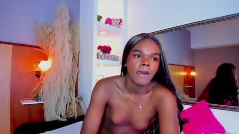 camiestrada online show from 25, 2, 2025