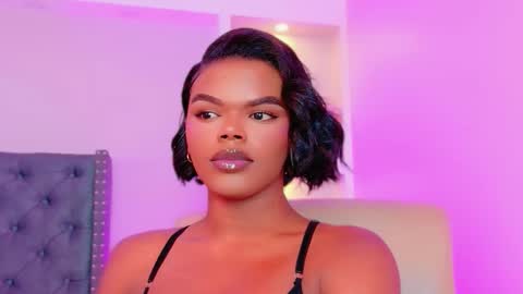 camiestrada online show from 14, 9, 2025