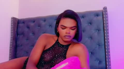 camiestrada online show from 1, 10, 2025