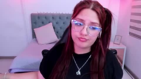 Camila Osorio online show from 17, 1, 2025