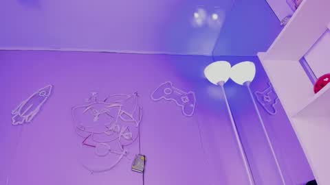 Snapshot of camiila_osorio chatting on 5, 3, 2026 Camila Osorio online show from 5, 3, 2026