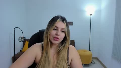 Camila online show from 9, 2, 2025