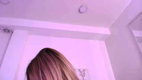 CamiilaGlow online show from 27, 10, 2025