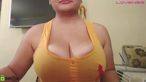 Camila  online show from 3, 10, 2025