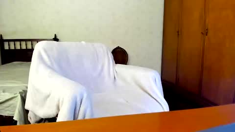 Cami online show from 4, 2, 2025