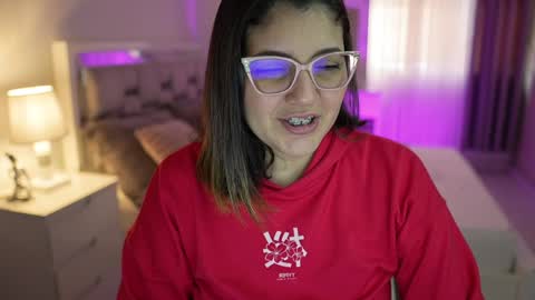Snapshot of camila_buitrago chatting on 2, 12, 2024 Camila buitrago online show from 2, 12, 2024