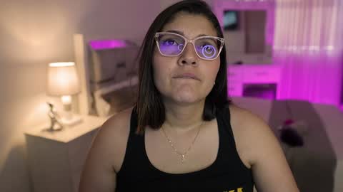 Snapshot of camila_buitrago chatting on 22, 12, 2024 Camila buitrago online show from 22, 12, 2024