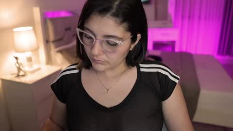 Snapshot of camila_buitrago chatting on 26, 12, 2024 Camila buitrago online show from 26, 12, 2024