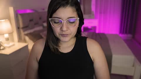 Snapshot of camila_buitrago chatting on 29, 12, 2024 Camila buitrago online show from 29, 12, 2024