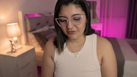 Snapshot of camila_buitrago chatting on 14, 1, 2025 Camila buitrago online show from 14, 1, 2025