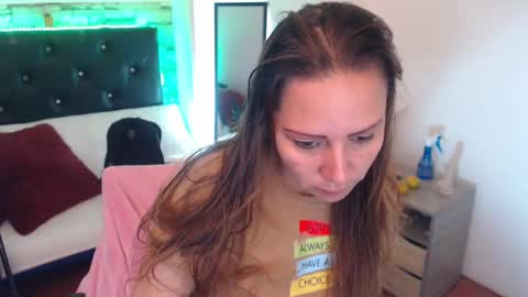 Snapshot of camila_delarosa chatting on 17, 9, 2025 camila online show from 17, 9, 2025