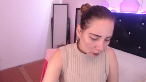 Snapshot of camila_delarosa chatting on 24, 10, 2025 camila online show from 24, 10, 2025