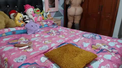 Snapshot of camila_rosess chatting on 12, 9, 2025 valentinaEpic way Ive been fucked 1515  online show from 12, 9, 2025