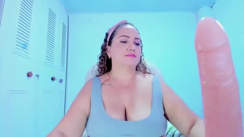 Snapshot of camilaa_foxxx chatting on 23, 1, 2025 camilaa foxxx online show from 23, 1, 2025