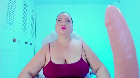 Snapshot of camilaa_foxxx chatting on 28, 1, 2025 camilaa foxxx online show from 28, 1, 2025