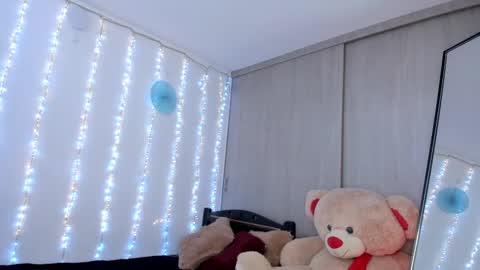 Snapshot of camilaandrade_ chatting on 23, 9, 2025 Cami online show from 23, 9, 2025