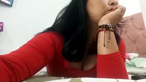 Snapshot of camilagomez213 chatting on 15, 10, 2025 camilagomez213 online show from 15, 10, 2025