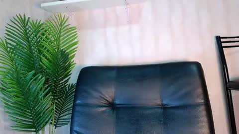 camilarose_oli online show from 19, 1, 2025