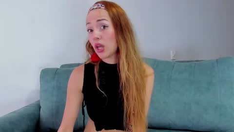 Snapshot of camilawm19 chatting on 6, 3, 2025 Camila online show from 6, 3, 2025