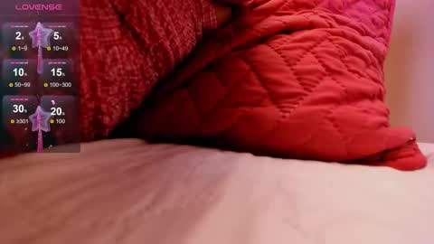 Snapshot of camile_cute chatting on 19, 12, 2025 camile_cute online show from 19, 12, 2025