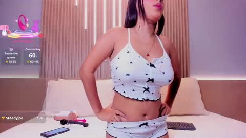Snapshot of camile_cute chatting on 14, 1, 2026 camile_cute online show from 14, 1, 2026