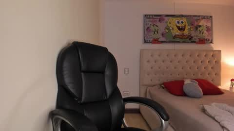   online show from 29, 9, 2025