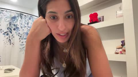 Snapshot of camiliakxoxo chatting on 14, 12, 2024 camiliakxoxo online show from 14, 12, 2024