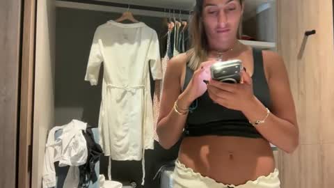 Snapshot of camiliakxoxo chatting on 29, 3, 2026 camiliakxoxo online show from 29, 3, 2026