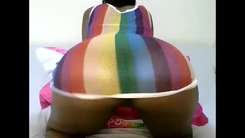 Snapshot of camilla15144 chatting on 2, 2, 2025 camillla15 online show from 2, 2, 2025