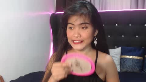 Snapshot of camilla_morena chatting on 2, 10, 2025 camilla_morena online show from 2, 10, 2025