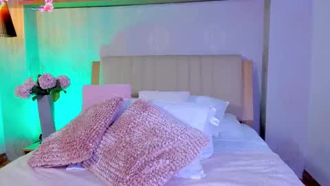 Camille Lynn online show from 11, 10, 2025