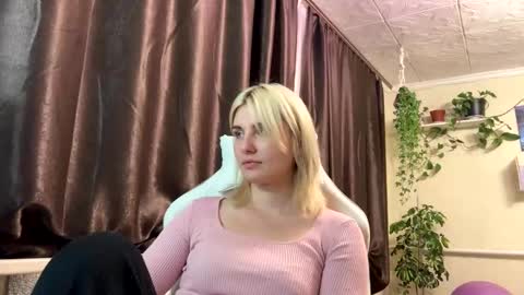 Snapshot of camillecharm chatting on 25, 1, 2025 CamilleCharm online show from 25, 1, 2025