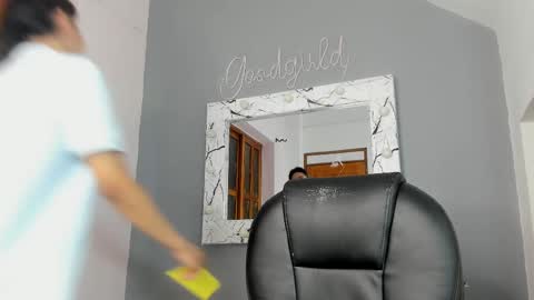 Camillo Virgil online show from 7, 10, 2025